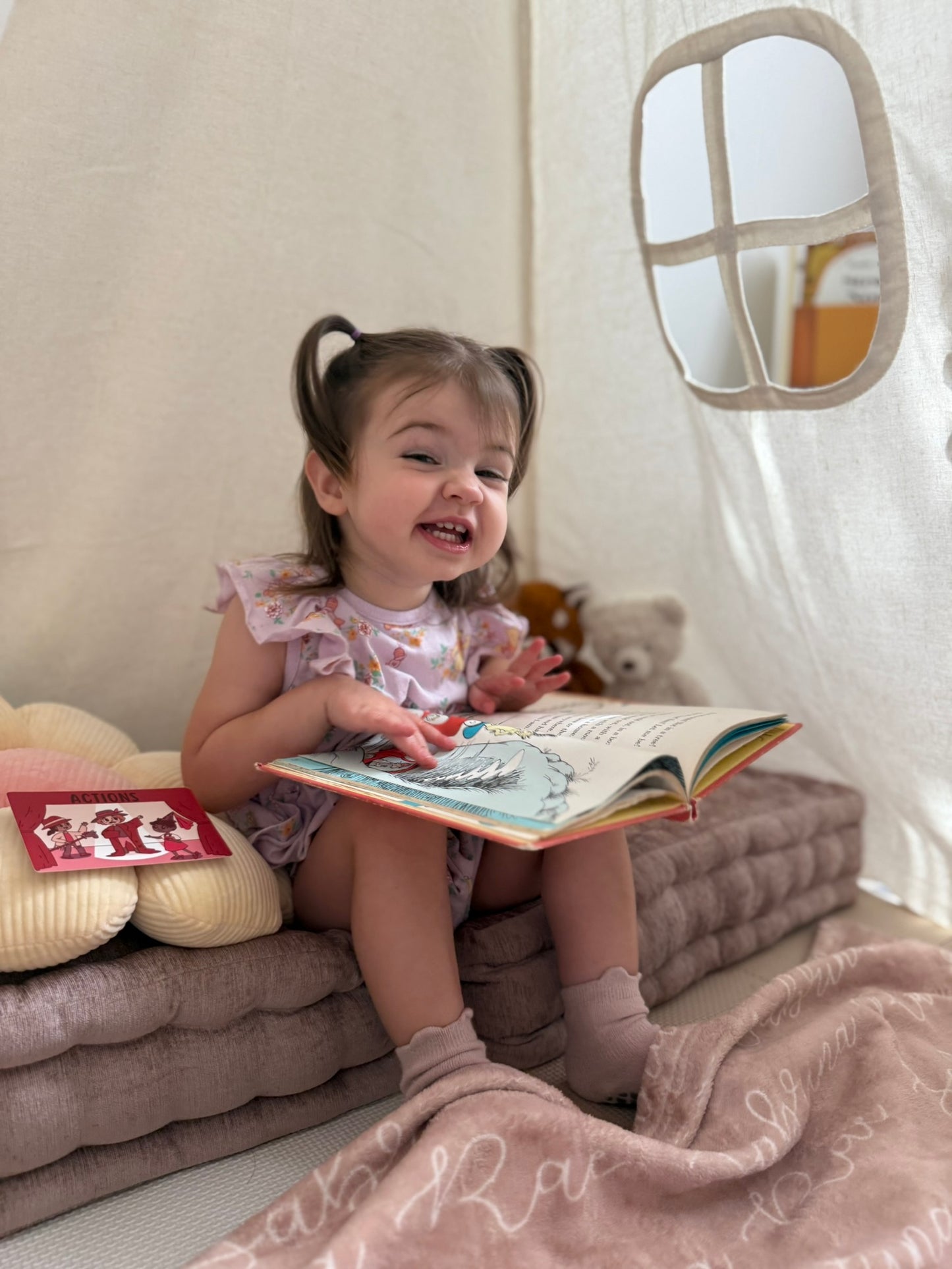 PLAYFUL PAGES - READING PROMPT CARDS FOR CURIOUS LITTLE MINDS